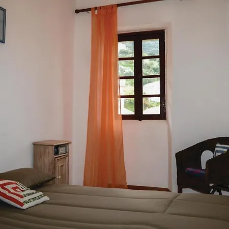 Apartmán Awesome Apartment In Calcatoggio *